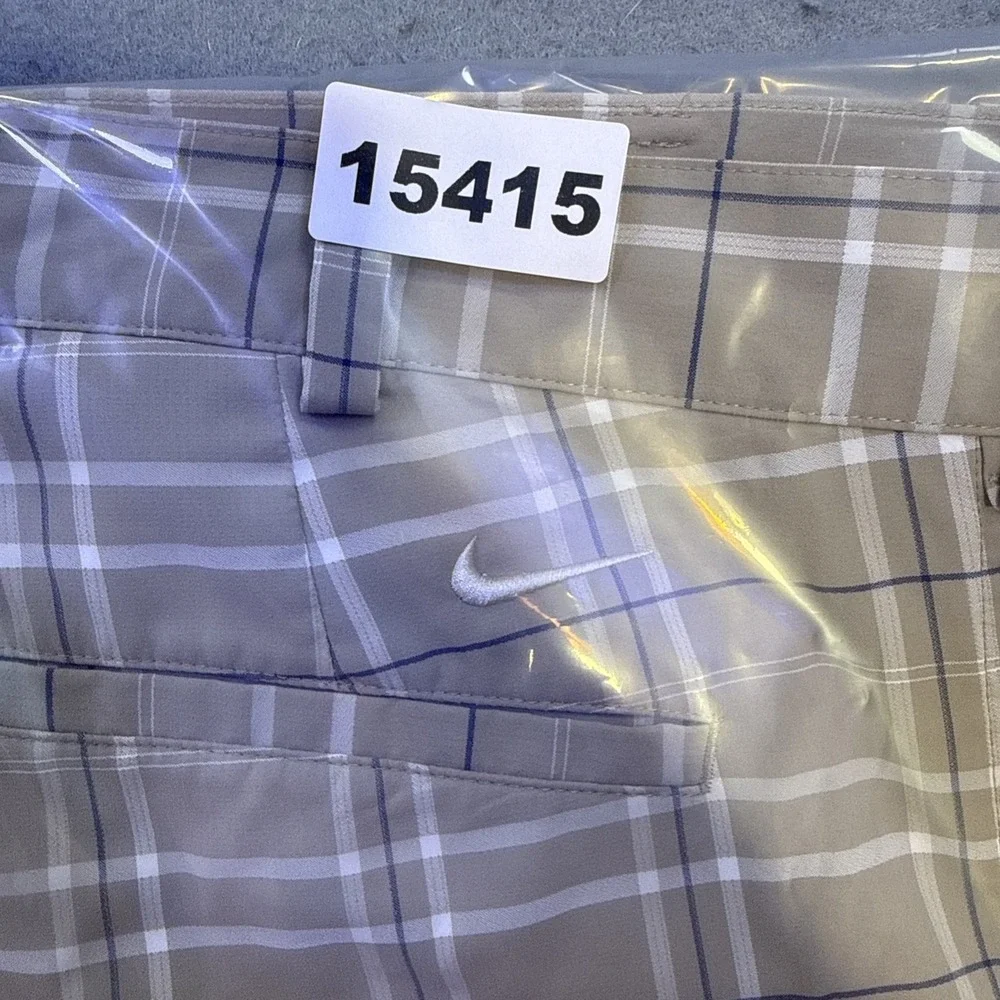 Nike GOLF SHORTS MEN 34 x 10